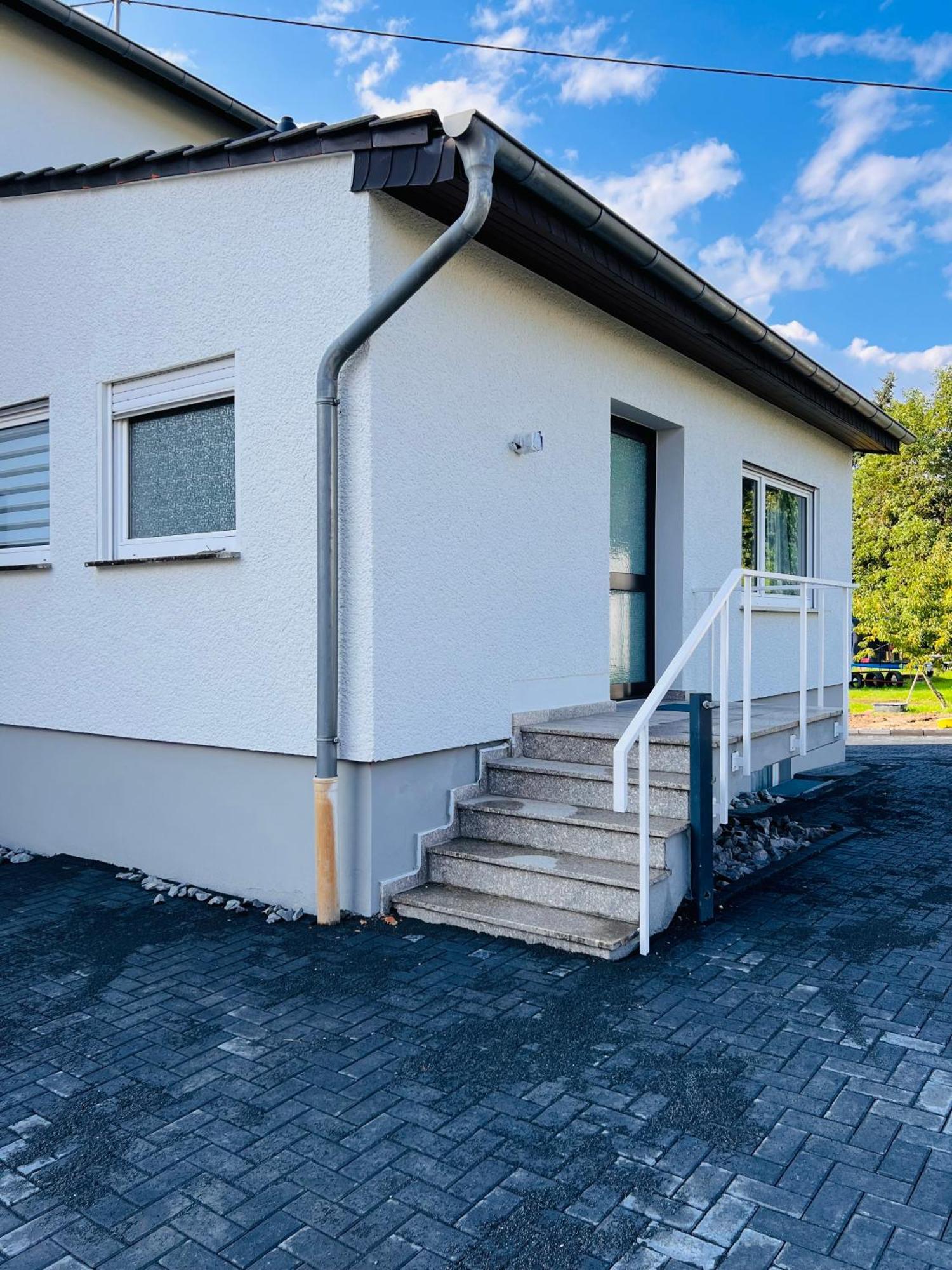 Ferienwohnung In Rheinnaehe Rheinbreitbach Экстерьер фото